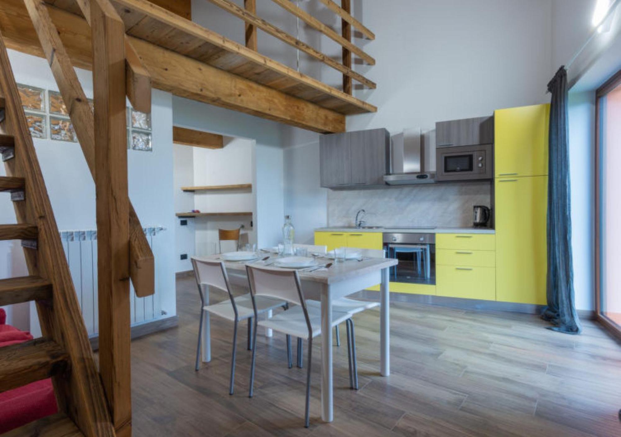 Agriturismo Baita Bave Pellio Inferiore Bagian luar foto