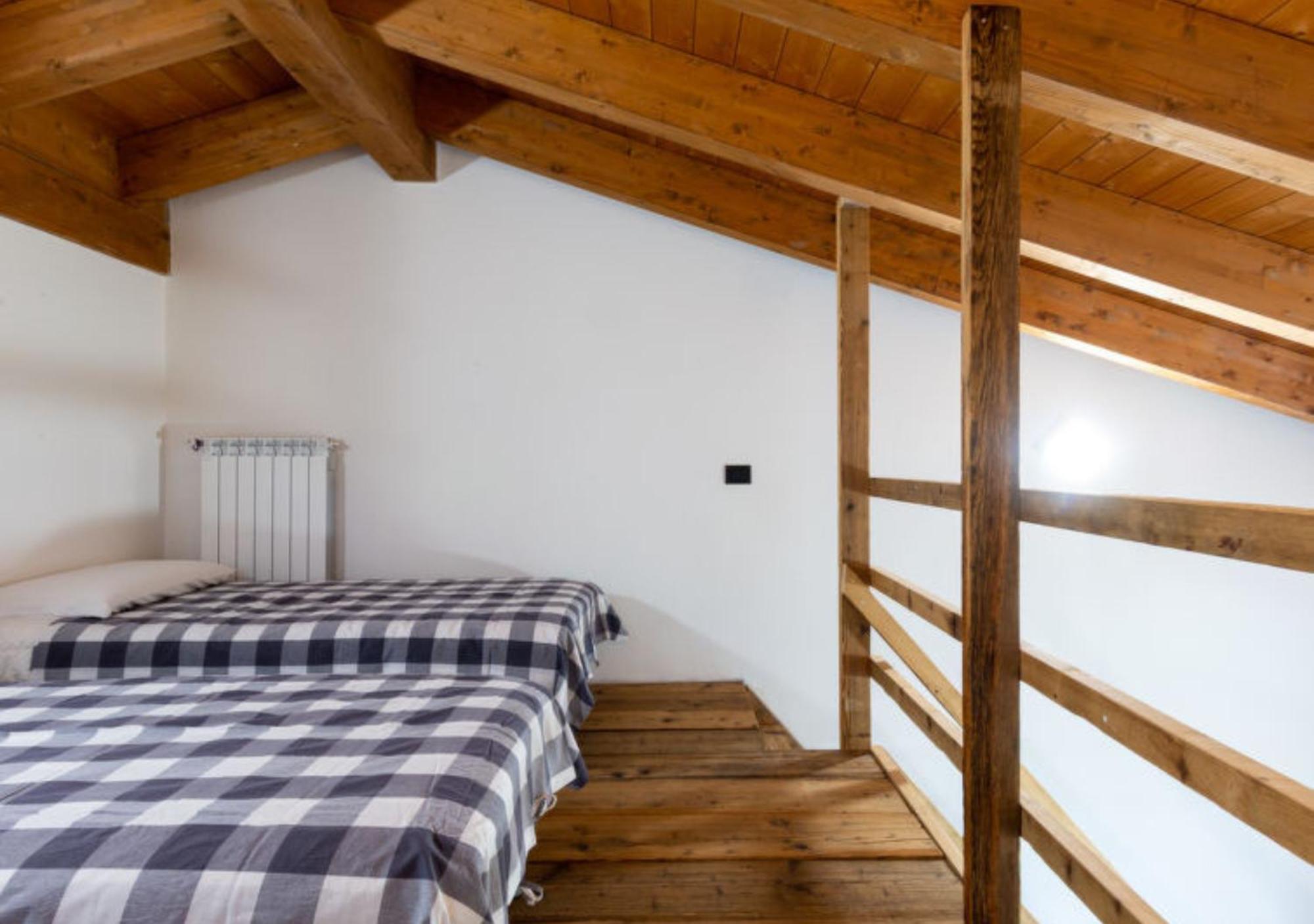 Agriturismo Baita Bave Pellio Inferiore Ruang foto