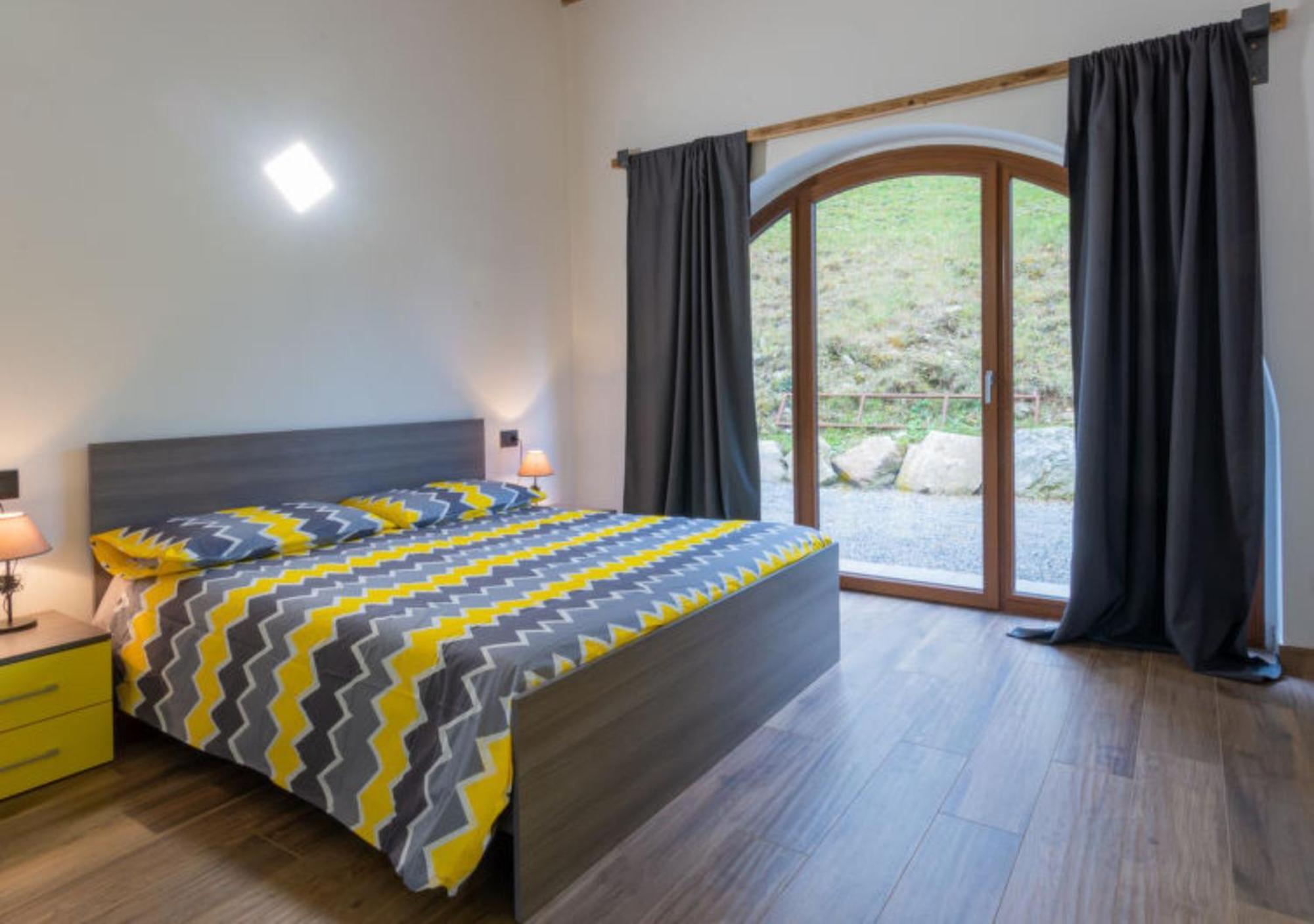 Agriturismo Baita Bave Pellio Inferiore Bagian luar foto